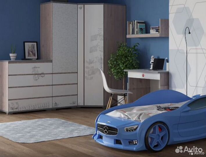 Кровать машина