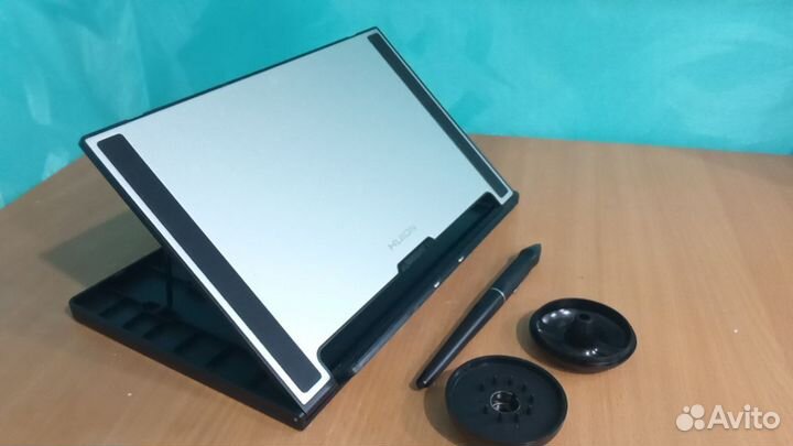 Графический монитор huion Kamvas Pro 12