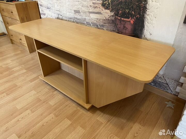 Журнальный столик