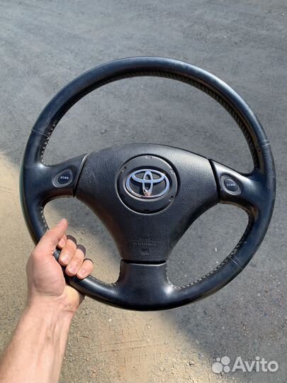 Руль Toyota Kluger