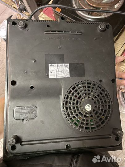 Индукционная плита Maxwell