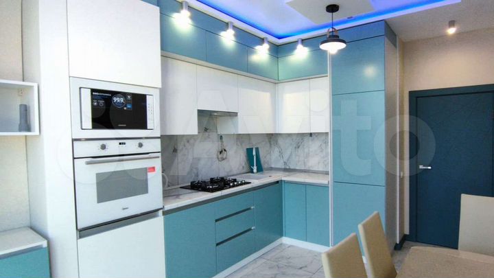 2-к. квартира, 60 м², 8/10 эт.