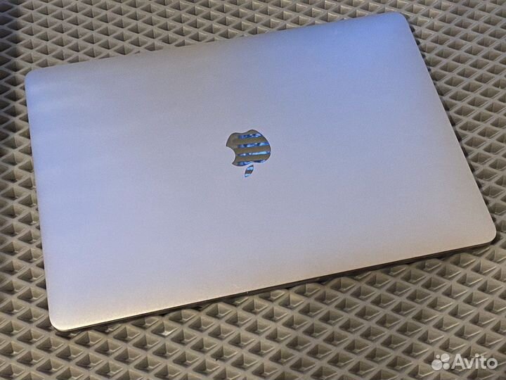 Macbook pro 13 retina 2017