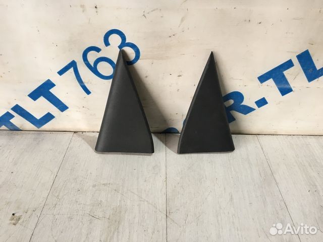 Уголок двери внутренний mazda CX-7