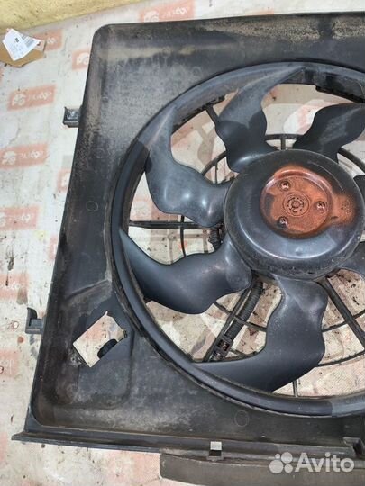 Вентилятор радиатора Hyundai I30 FD G4FC 2011