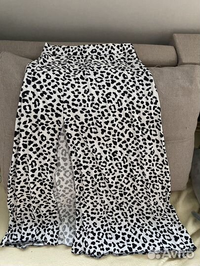 Юбка миди с разрезом