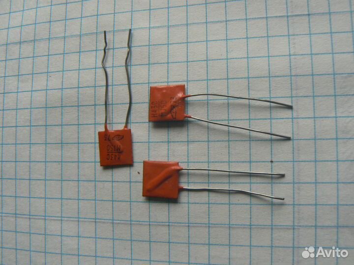 Конденсаторы К10-7 (флажки)