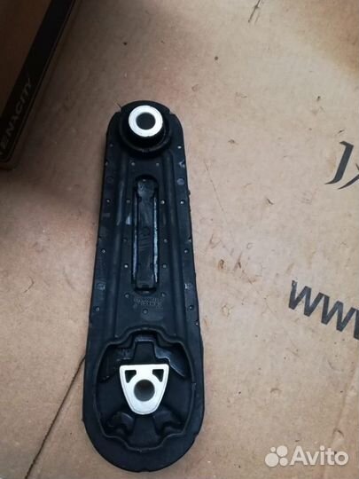 Опора двигателя Tenacity Renualt Logan 8200575641