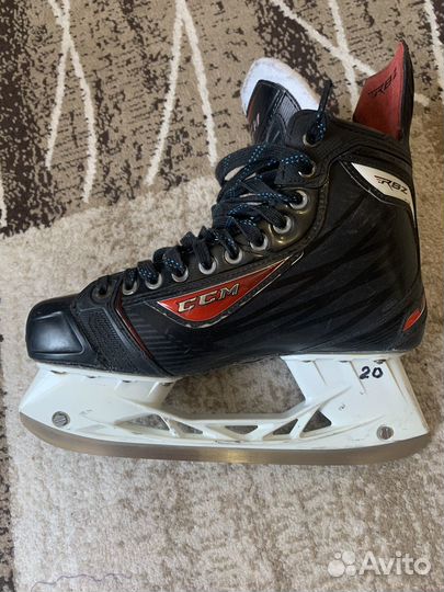 Коньки хоккейные