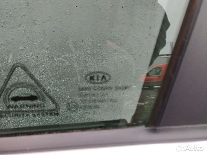 Передний левая дверь KIA sportage 3