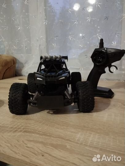 Машинка на радиоуправлении
