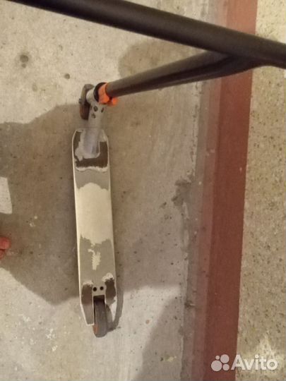 Трюковой самокат кастом парк