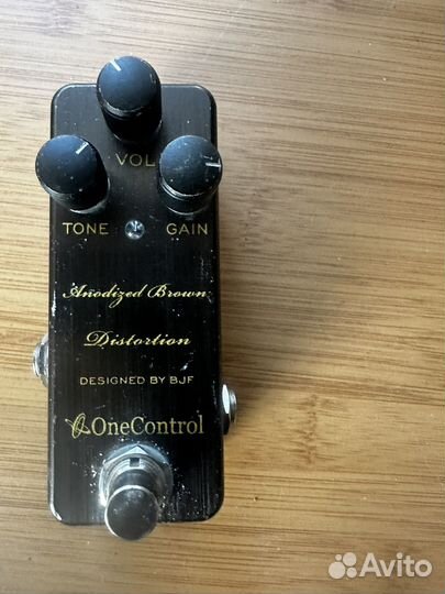 Педаль One Control Anodized Brown Distirtion