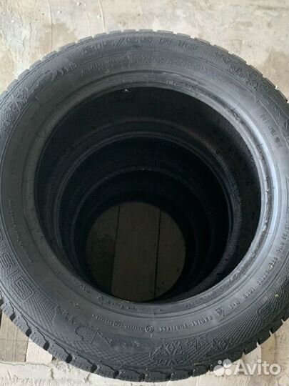 Gislaved Nord Frost 5 215/55 R16