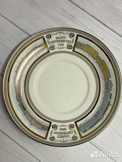 Чашка с блюдцем коыейная фарфор