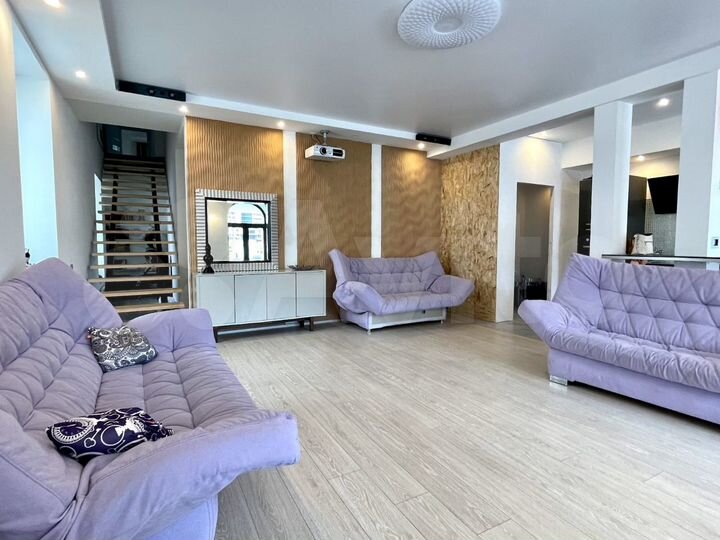 3-к. квартира, 145 м², 2/3 эт.