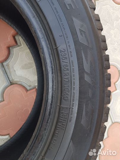 Toyo Observe GSi-5 235/65 R17