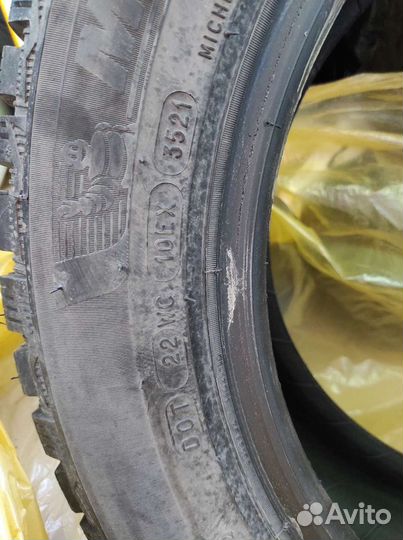 Michelin X-Ice North 4 205/55 R16 94T