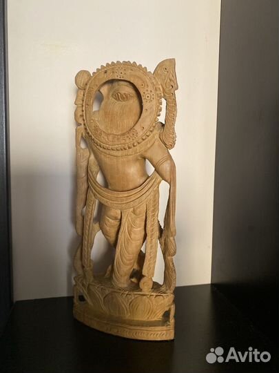 Фигурка из дерева