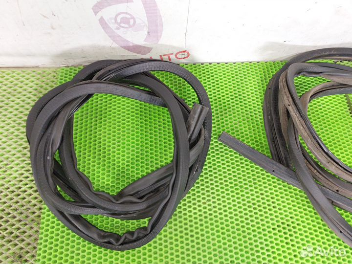 Уплотнители дверных проемов Chevrolet Tahoe GMT400