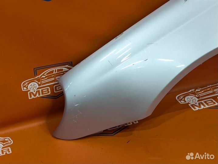 Крыло переднее левое w209 CLK-class 271.940