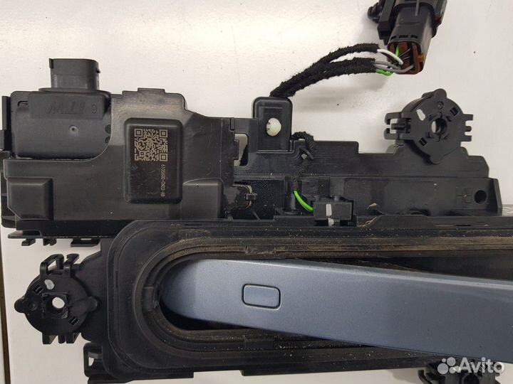 Ручка двери наружная передняя правая