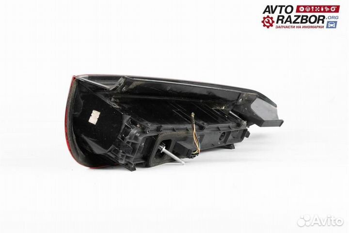 Фонарь задний левый Ford Fusion 2002