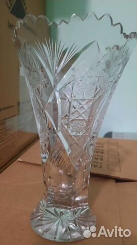 Хрустальная ваза