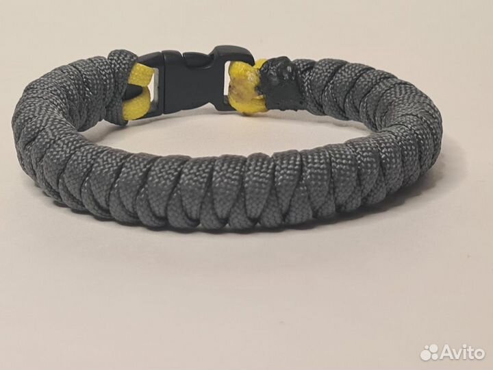 Браслет из паракорда