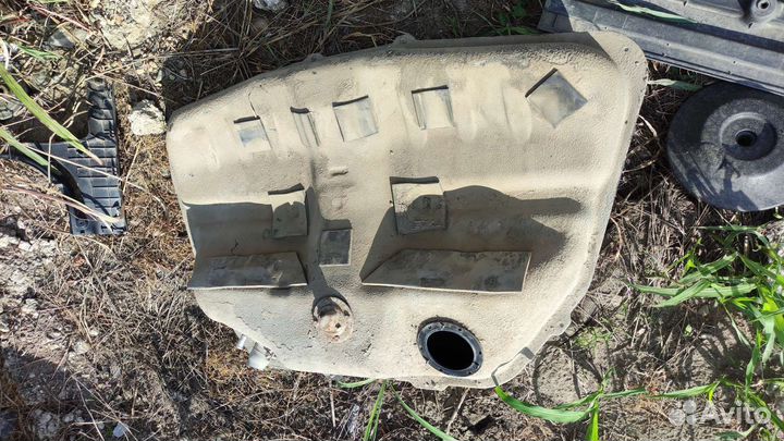 Бак топливный на Хюндай Соната NF. 05-10