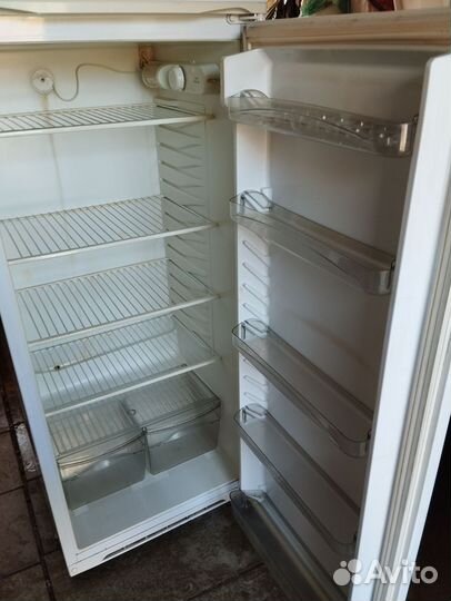 Продам холодильник