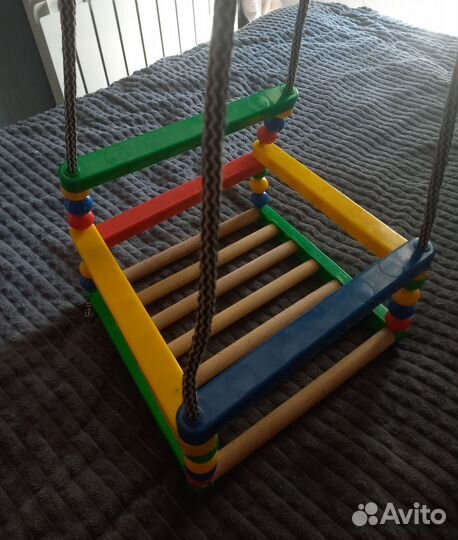 Качели детские деревянные подвесные