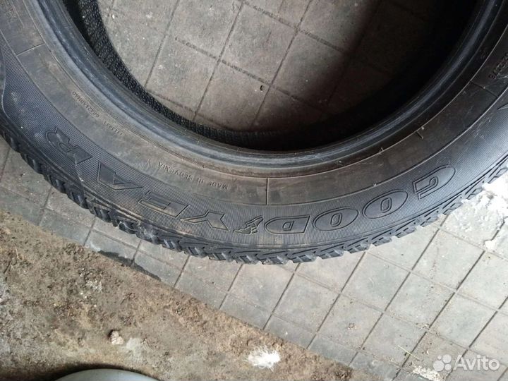 Goodyear Cargo Ultra Grip 65/180 R15