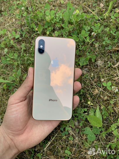 Телефон iPhone Xs