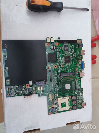 Материнские платы от ноутбуков 3шт