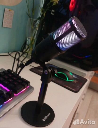 Микрофон конденсаторный новый с гарантией