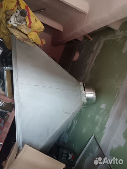 Вытяжной зонт