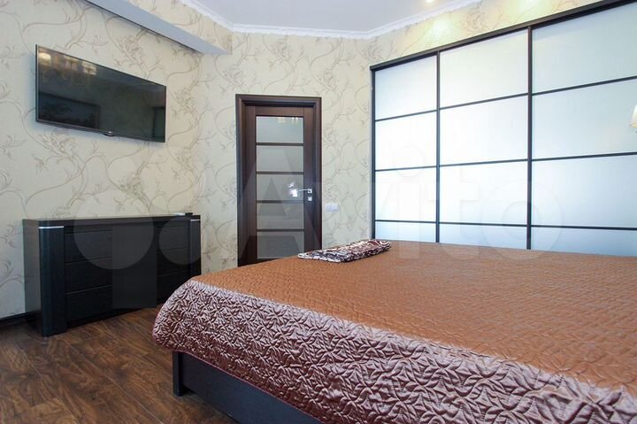 2-к. квартира, 65 м², 4/4 эт.