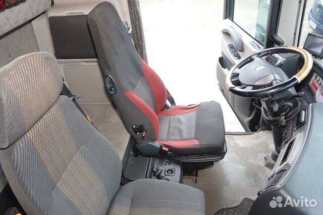 В разборке грузовик Renault,Magnum IV 2008-2013