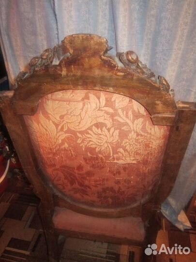 Старинный стул