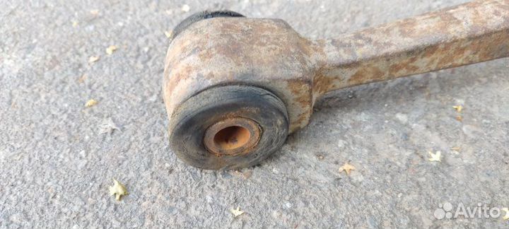 Рычаг подвески нижний передний LADA Priora