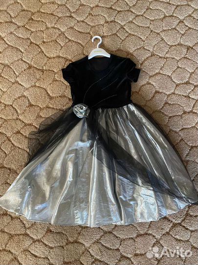 Платье праздничное для девочки