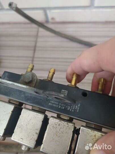 Топливная рампа с форсунками гбо