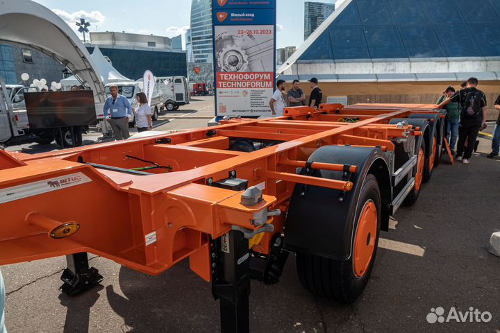 Полуприцеп контейнеровоз BITUG Першерон K3-40, 2023