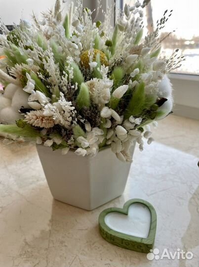 Композиции из сухоцветов