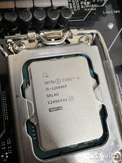 Материнская плата с процессором i5 12600kf