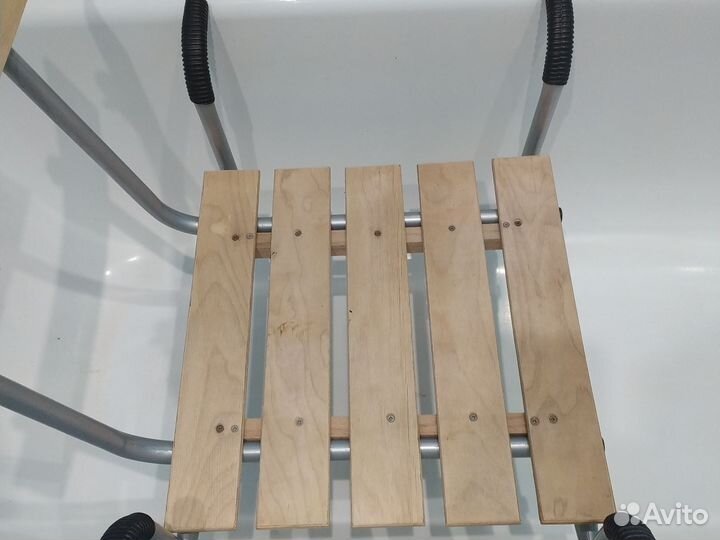 Стул для купания в ванной