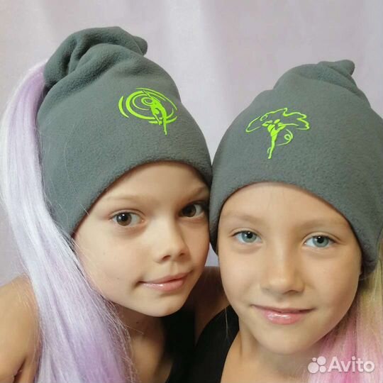 Флисовая шапка под шишку