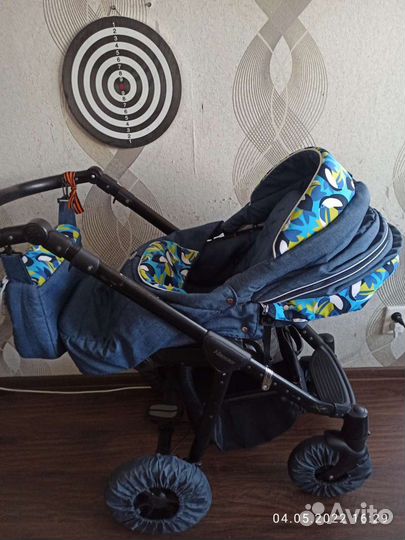 Прогулочная коляска