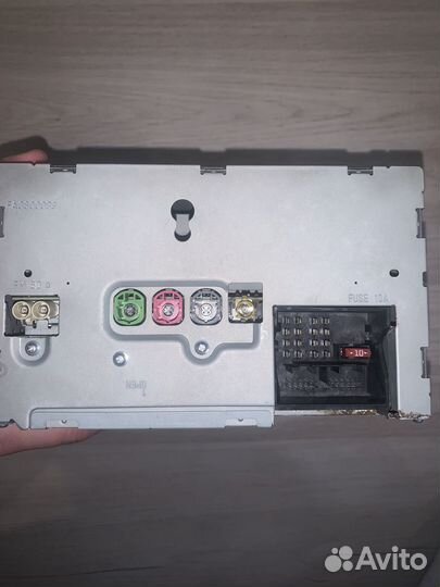 Магнитола Mercedes w204 на запчасти